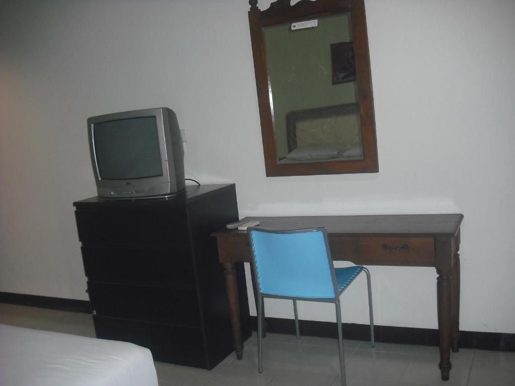 Surya Indah Hotel 2*