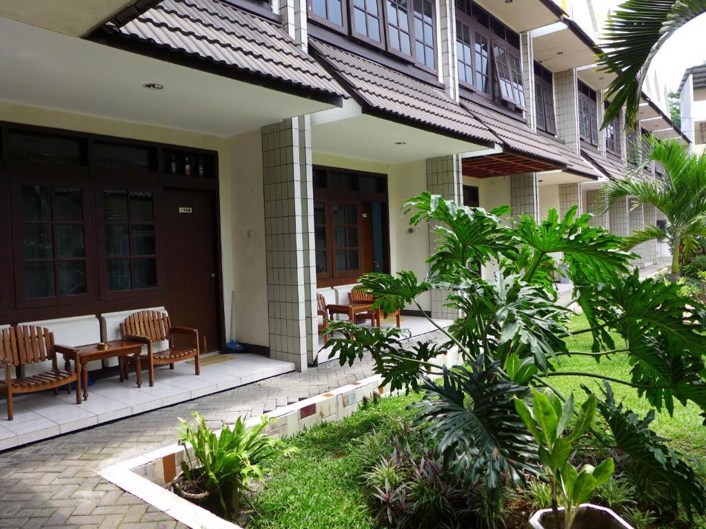 Surya Indah 2*